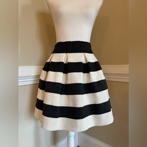 SIS SIS A-Line Skirt Women Size Medium, Black/ Cream Stripes, High Waist